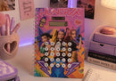 Libreta de K Pop Guerreras con calculadora